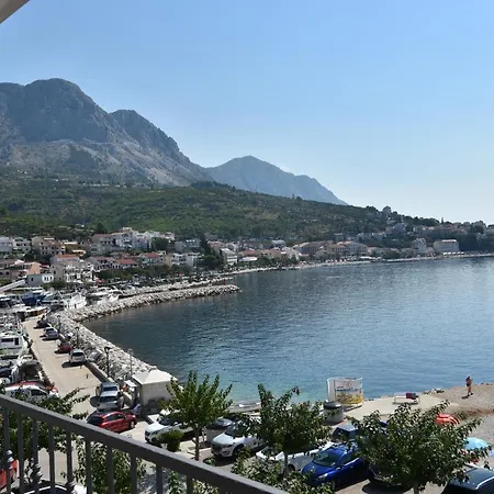 Appartement Nede 3 *