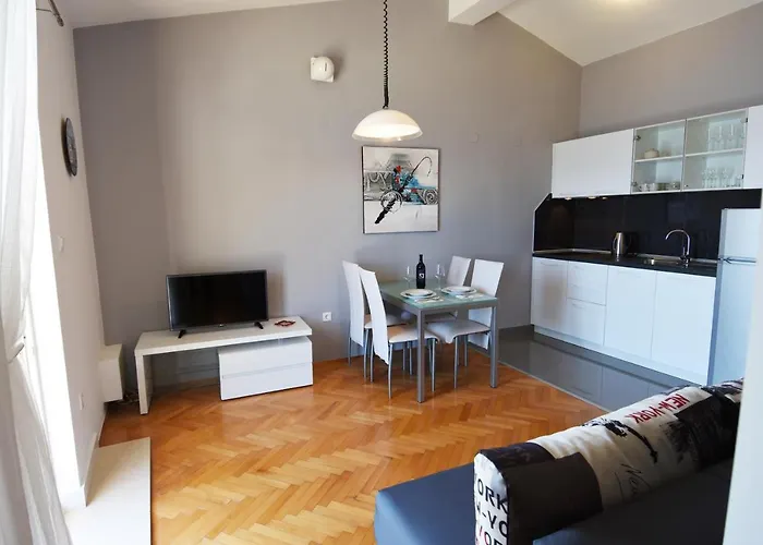 Nede 3 Podgora (Split-Dalmatia)