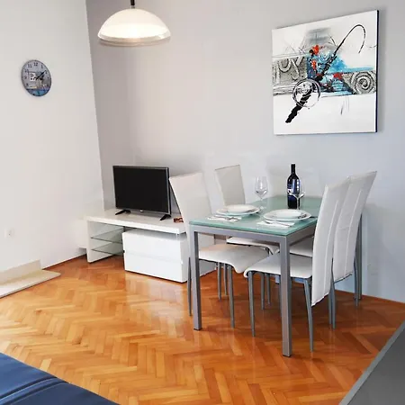 Nede 3 Apartmán *