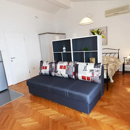 Apartment Nede 3 Podgora (Split-Dalmatia)