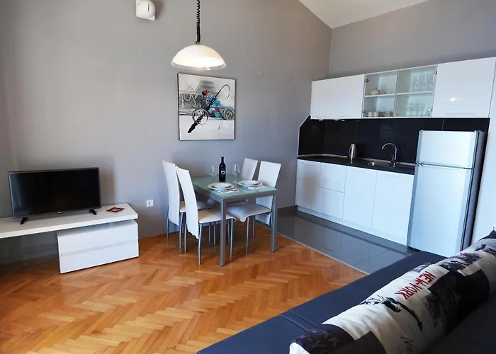 Nede 3 Apartamento